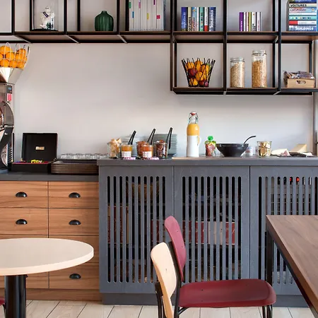 Ibis Styles Gare 克莱蒙费朗