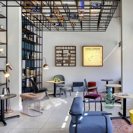 Ibis Styles Gare מלון