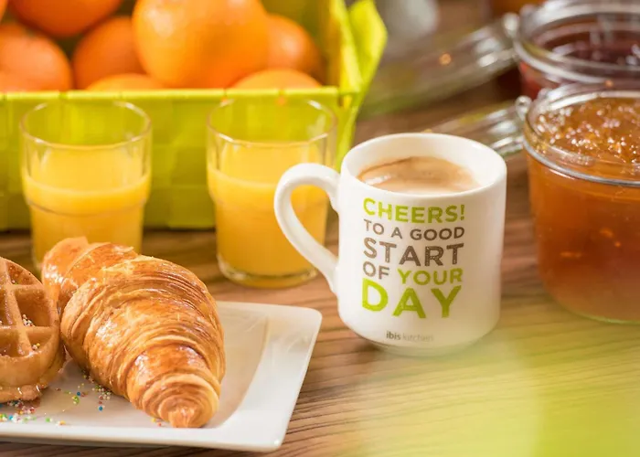 Отель Ibis Styles Gare Клермон-Ферран