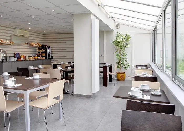 Отель Ibis Styles Gare 3*